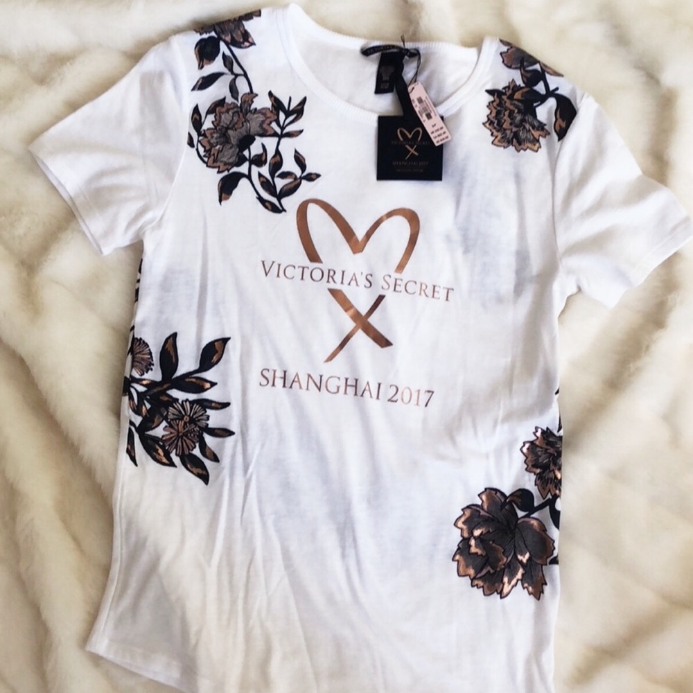 NWT VSFS 2017 Shirt